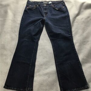 Levi's Women’s PLUS Dark Blue Flare Jeans SZ14S gently used #363